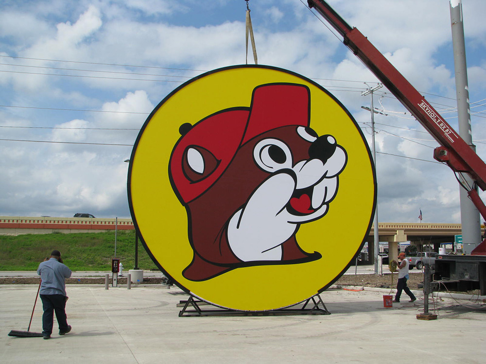 Buc-ees Signage